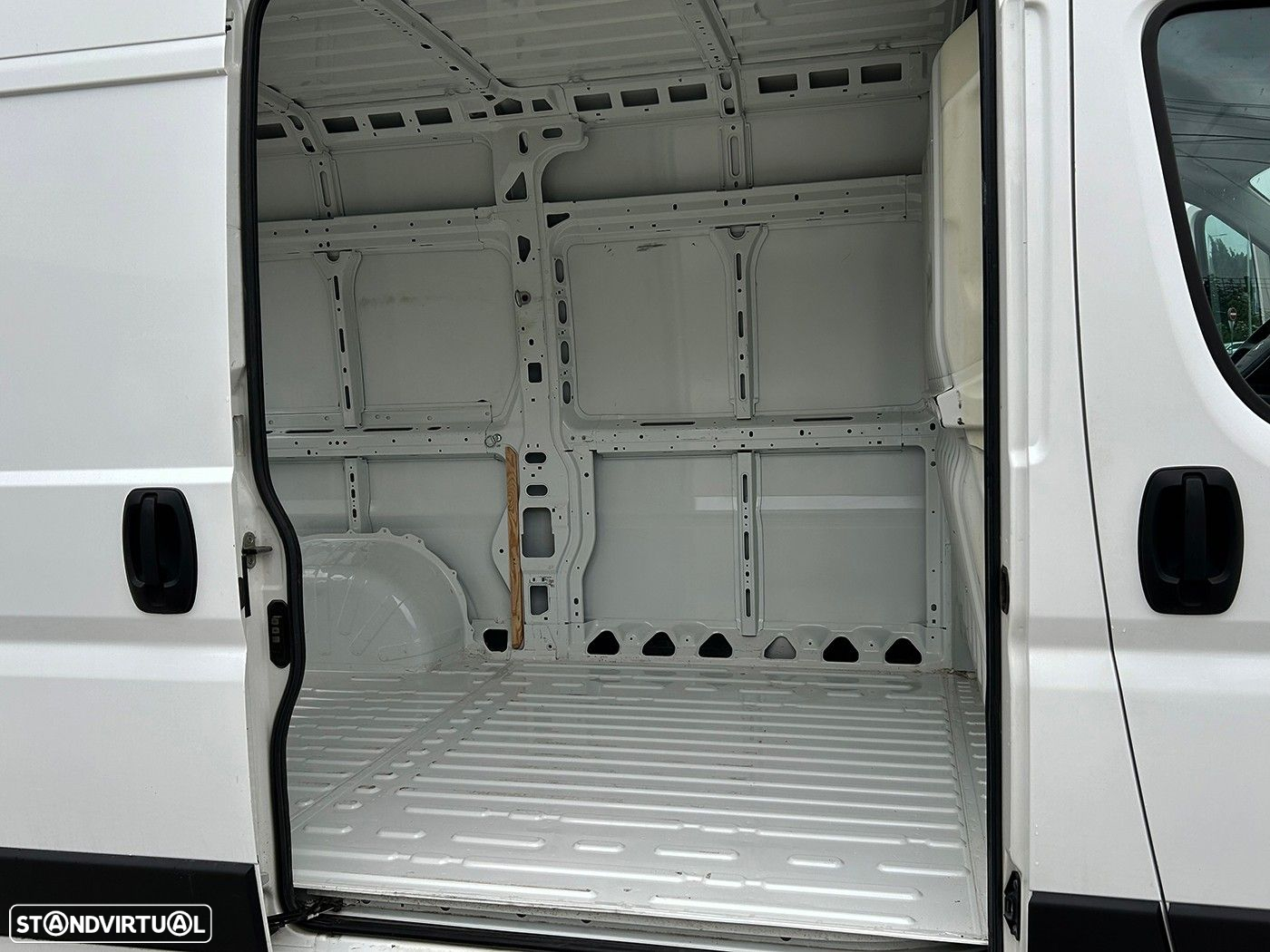Peugeot Boxer 2.2 BlueHDi 333 L2 CD - 19