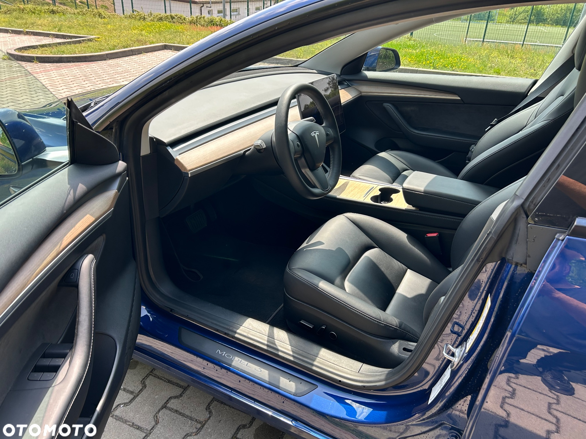 Tesla Model 3 - 12