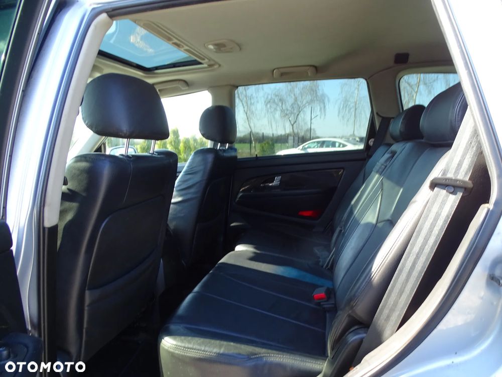 SsangYong/KGM Rexton - 25