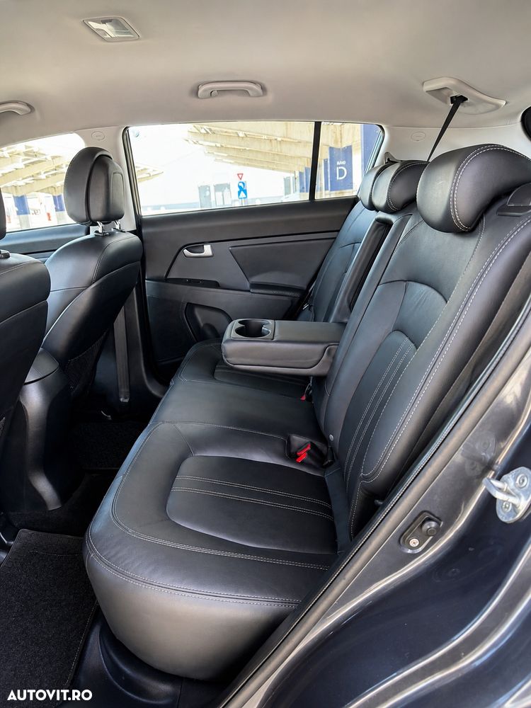 Kia Sportage 2.0 CRDI 4WD Vision - 6