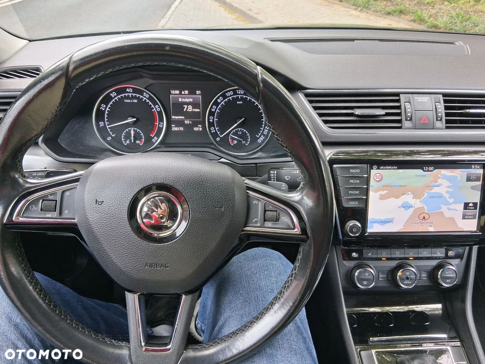 Skoda Superb 2.0 TSI 4x4 Ambition DSG - 16