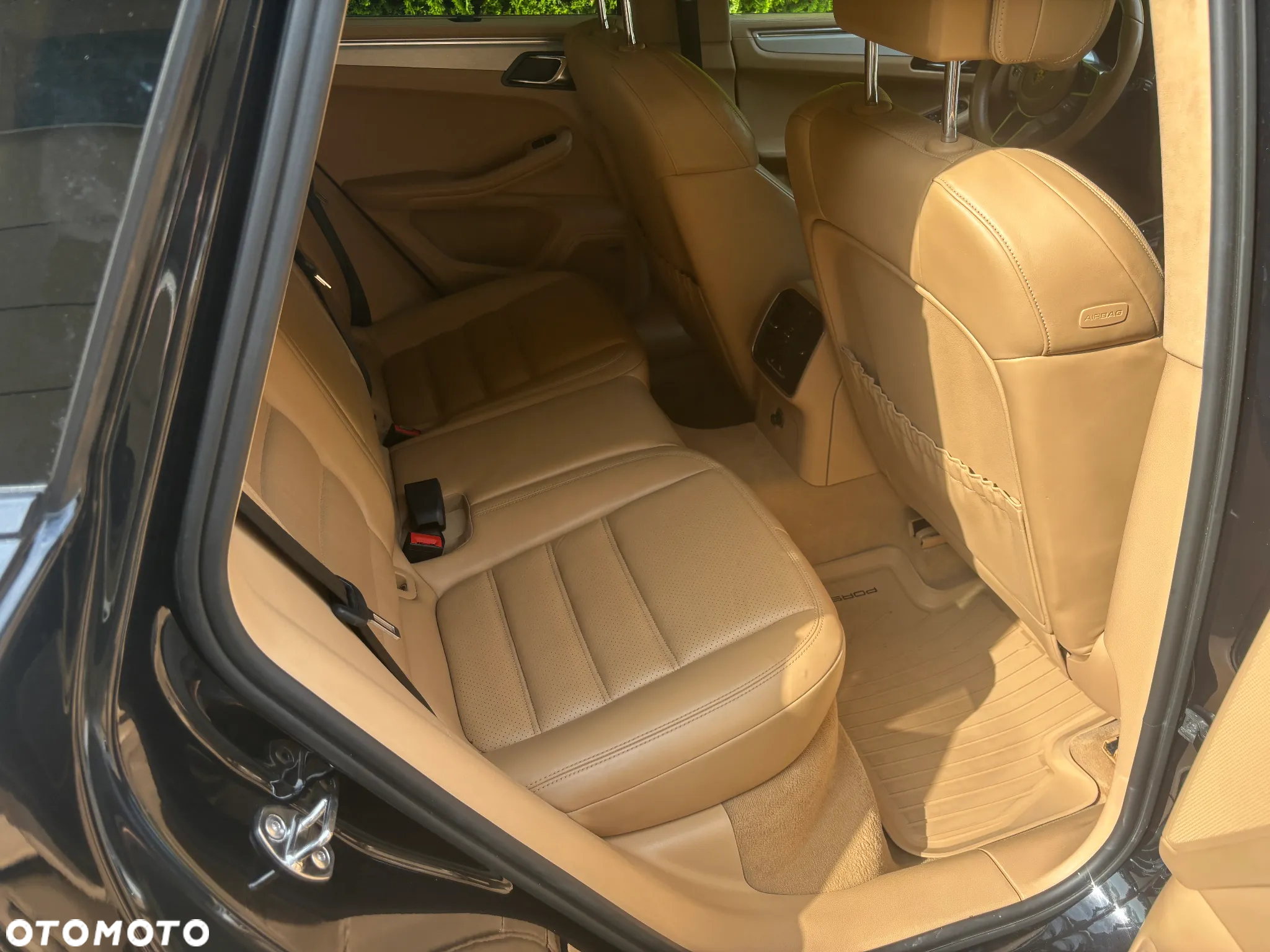 Porsche Macan Turbo - 6