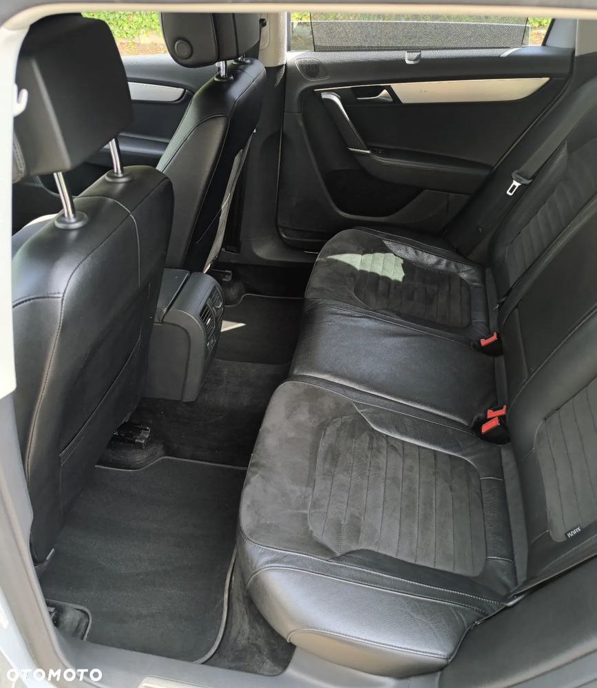 Volkswagen Passat 1.8 TSI Highline DSG - 23