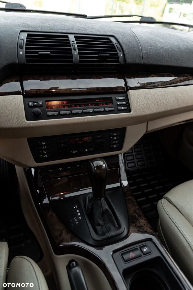 BMW X5 3.0 i Edition Exclusive - 32