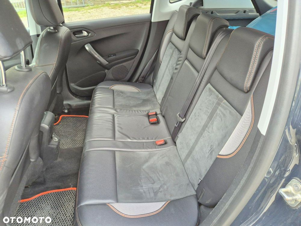 Peugeot 2008 1.5 BlueHDi Style - 22