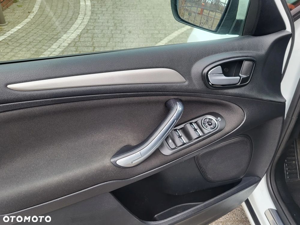 Ford S-Max 2.0 TDCi DPF Business Edition - 11