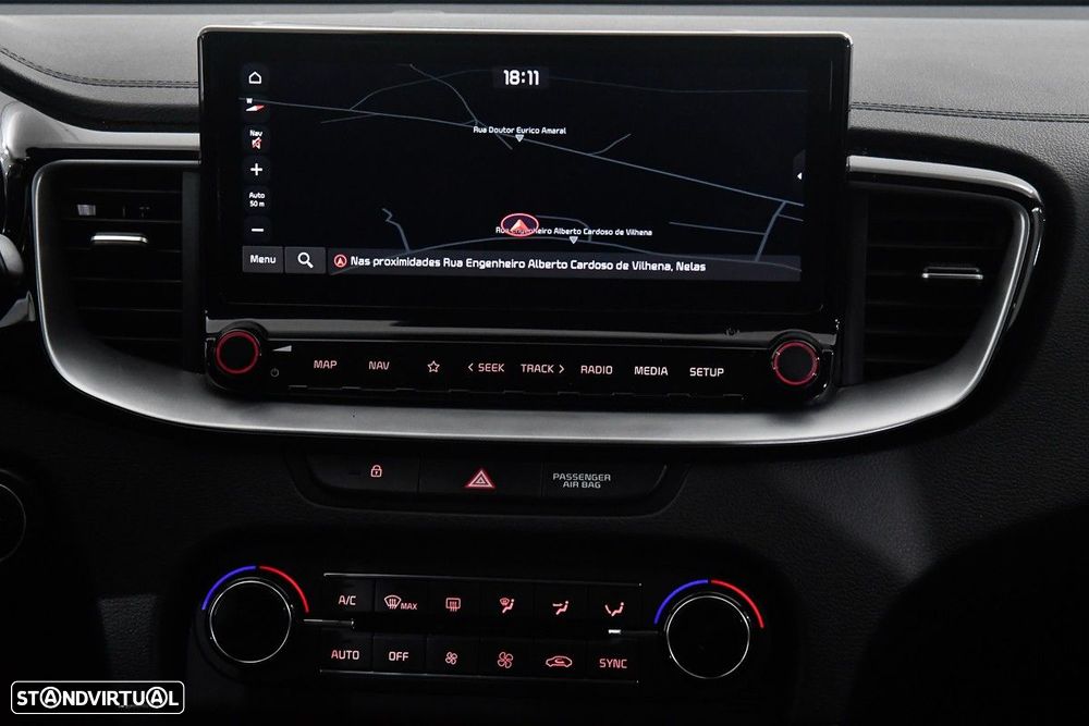 Kia XCeed 1.6 CRDi MHEV Tech - 25