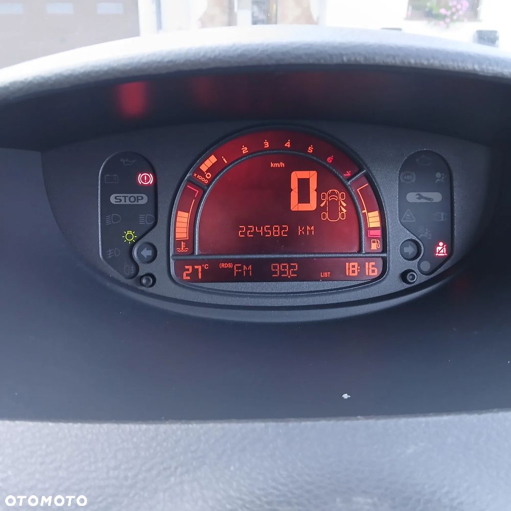 Renault Modus 1.2 16V Night&Day - 8