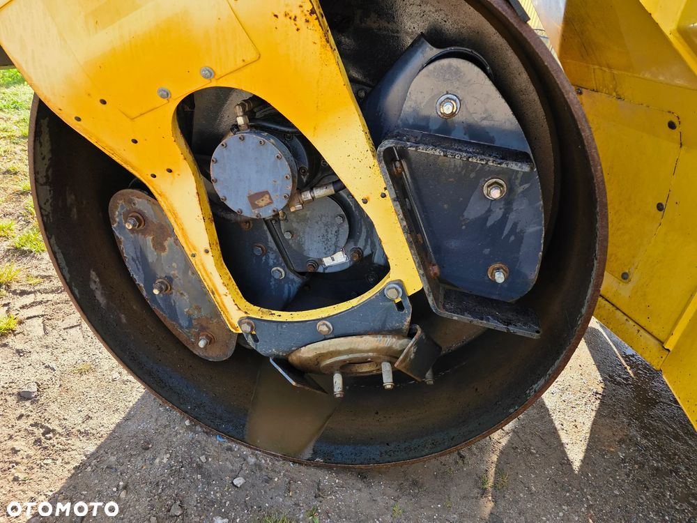 Bomag BW 174 AD - 8