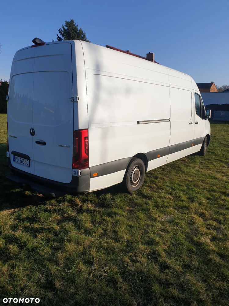 Mercedes-Benz Sprinter - 9