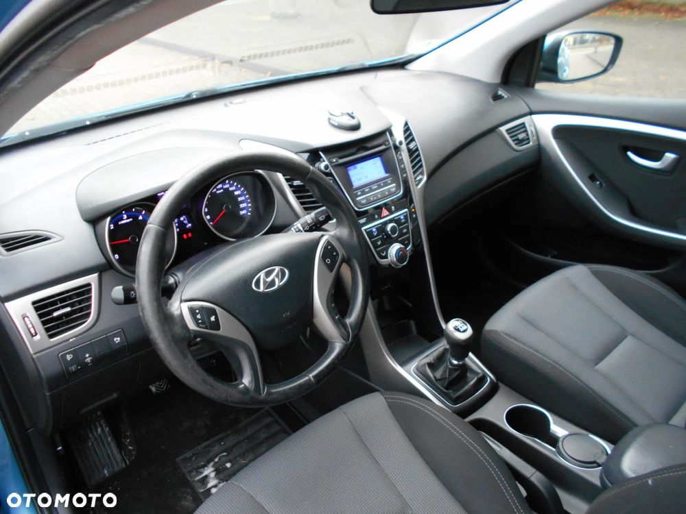 Hyundai i30 1.4 CRDi Advantage - 9