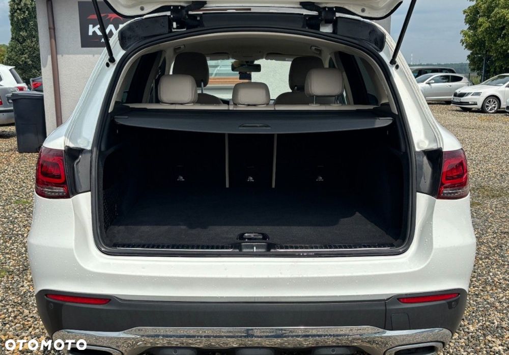 Mercedes-Benz GLC - 23