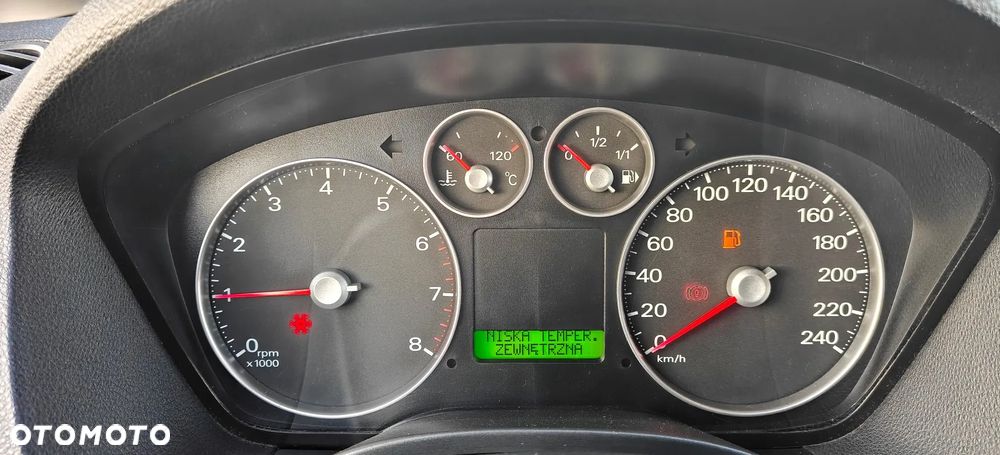 Ford Focus C-Max 1.8 Ghia - 32