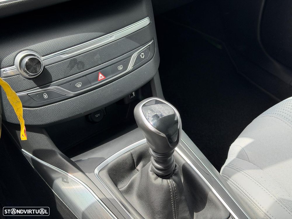 Peugeot 308 1.5 BlueHDi Allure Pack - 15