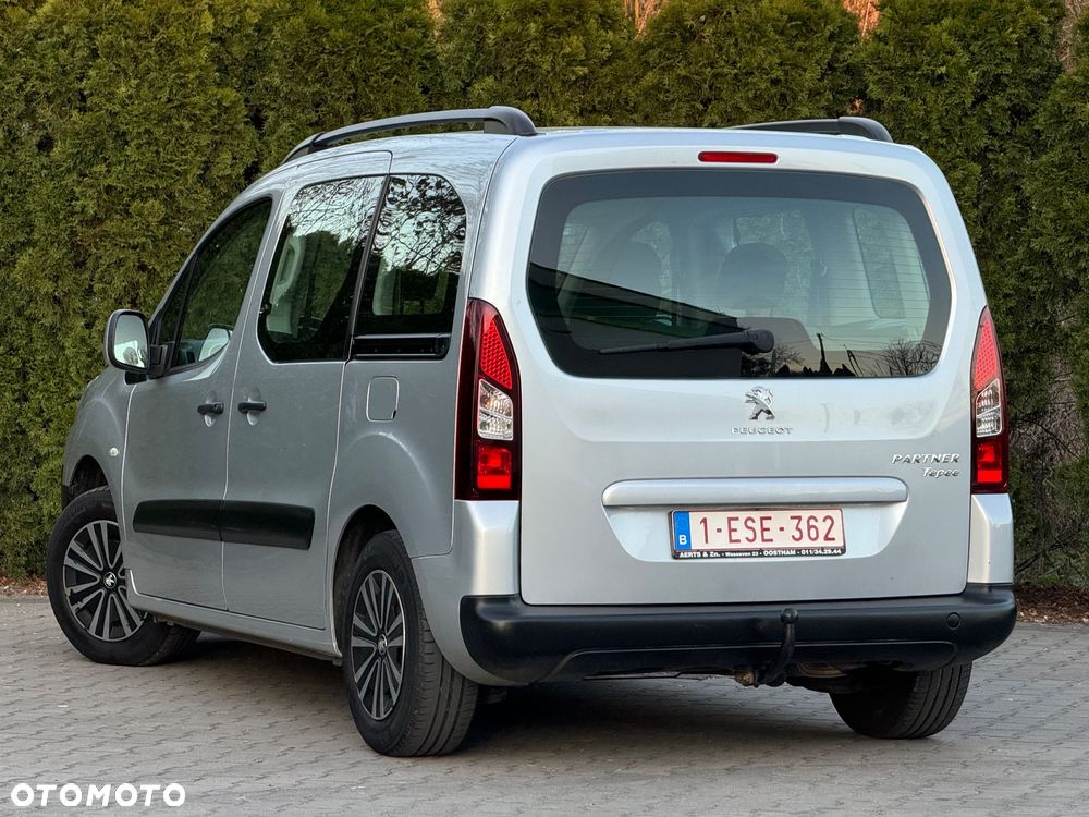 Peugeot Partner Tepee 98 VTi Style - 24