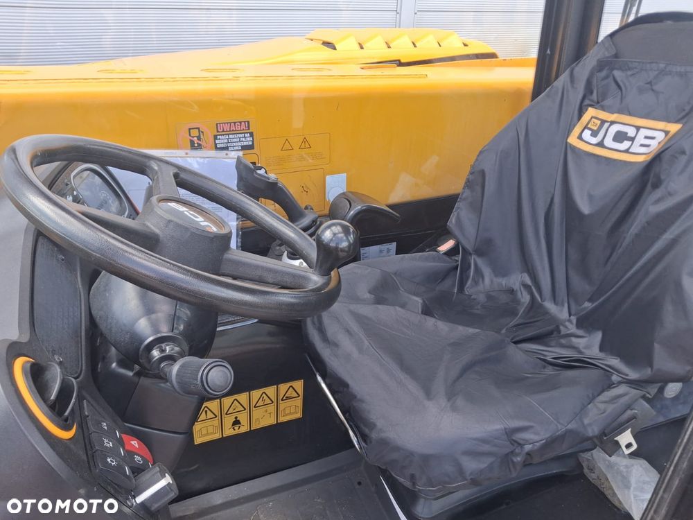 JCB 525-60 Agri Plus - 12