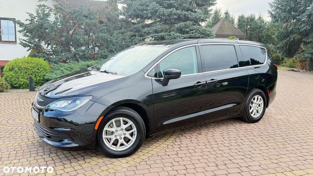 Chrysler Pacifica - 6