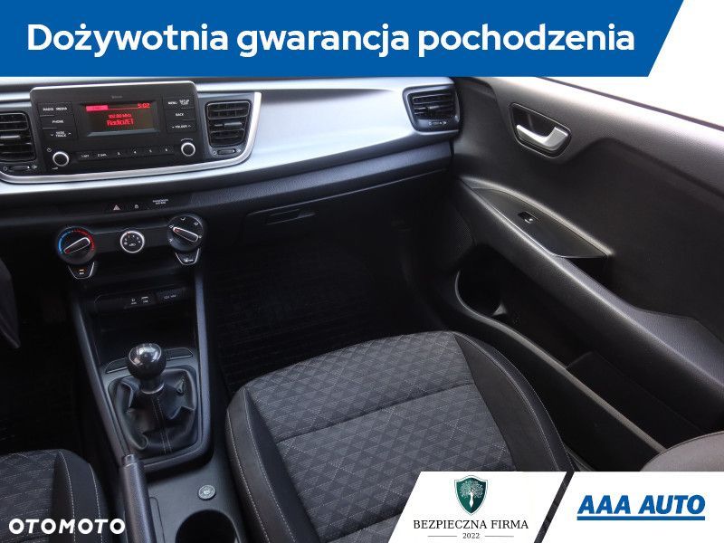Kia Rio - 10