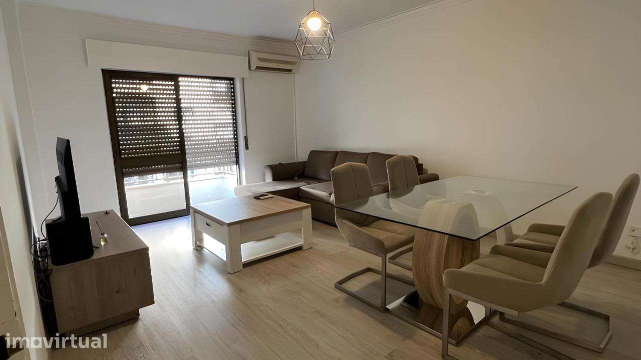 T2 com varanda em Amora, pronto a habitar - Grande imagem: 2/11
