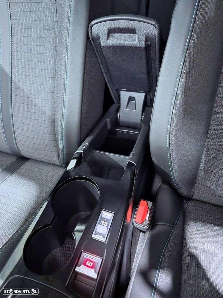 Peugeot e-208 50 kWh Allure Pack - 28