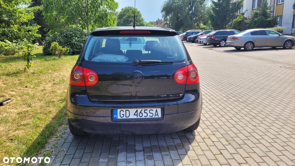 Volkswagen Golf 2.0 TDI Comfortline DSG - 2