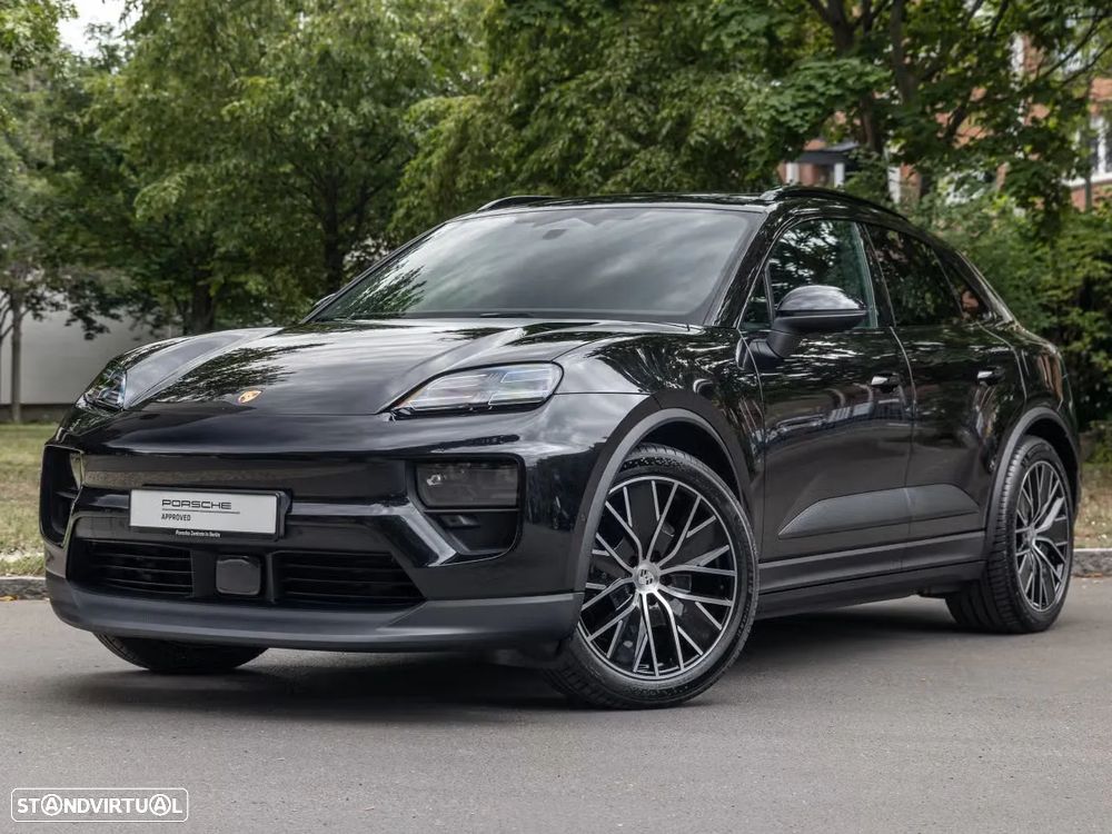 Porsche Macan Electric - 11