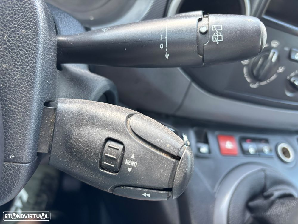 Peugeot Partner 1.6 HDI 90cv - LONGA - 2 PORTAS LATERAIS - 27