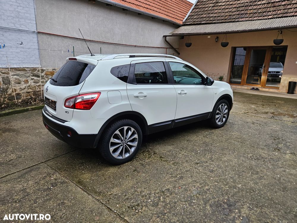 Nissan Qashqai 2.0 DCI 4 x 4 DPF Aut tekna - 4