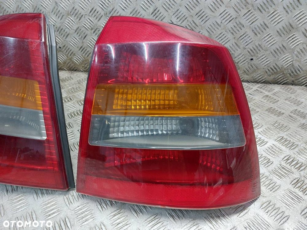 LAMPA LEWY TYŁ + PRAWY TYŁ  OPEL ASTRA G HB 5D - 3