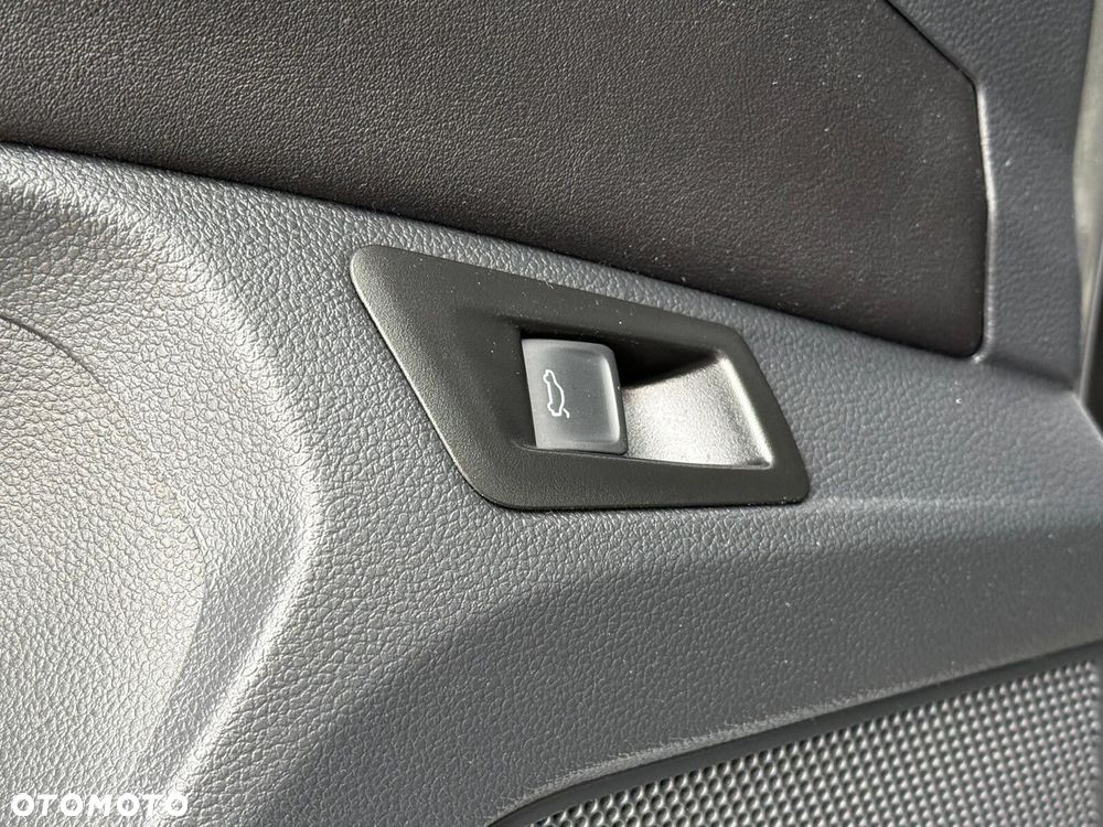Volkswagen T-Roc 1.5 TSI Style DSG - 14