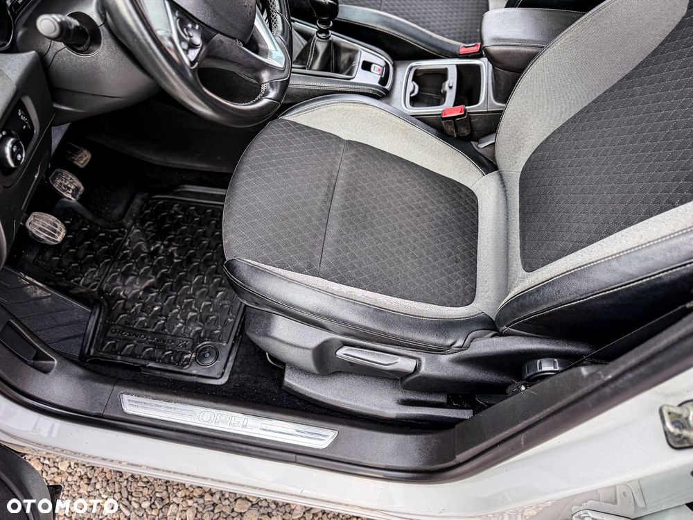 Opel Grandland X 1.2 Start/Stop Business Elegance - 33