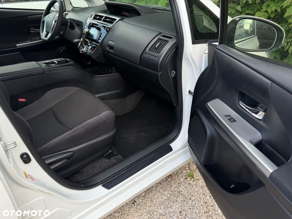Toyota Prius+ - 25