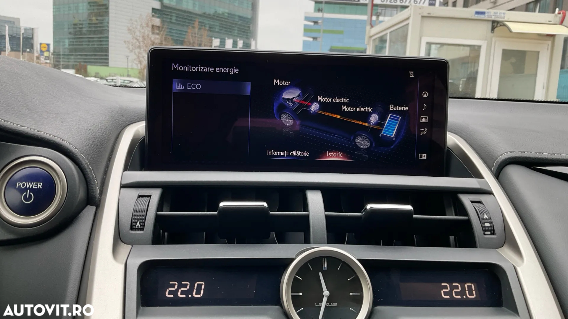 Lexus Seria NX 300h AWD Business - 32