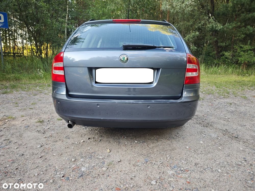 Skoda Octavia 1.6 Combi - 2