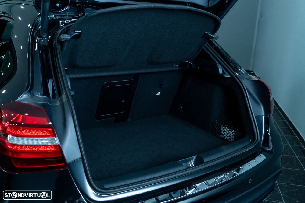 Mercedes-Benz GLA 180 7G-DCT AMG Line - 13