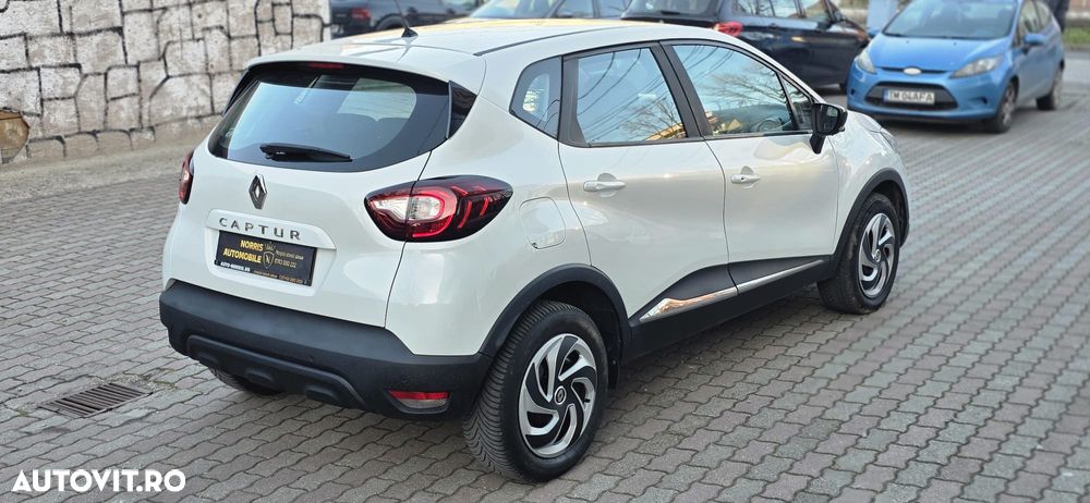 Renault Captur TCe 115 TECHNO - 4