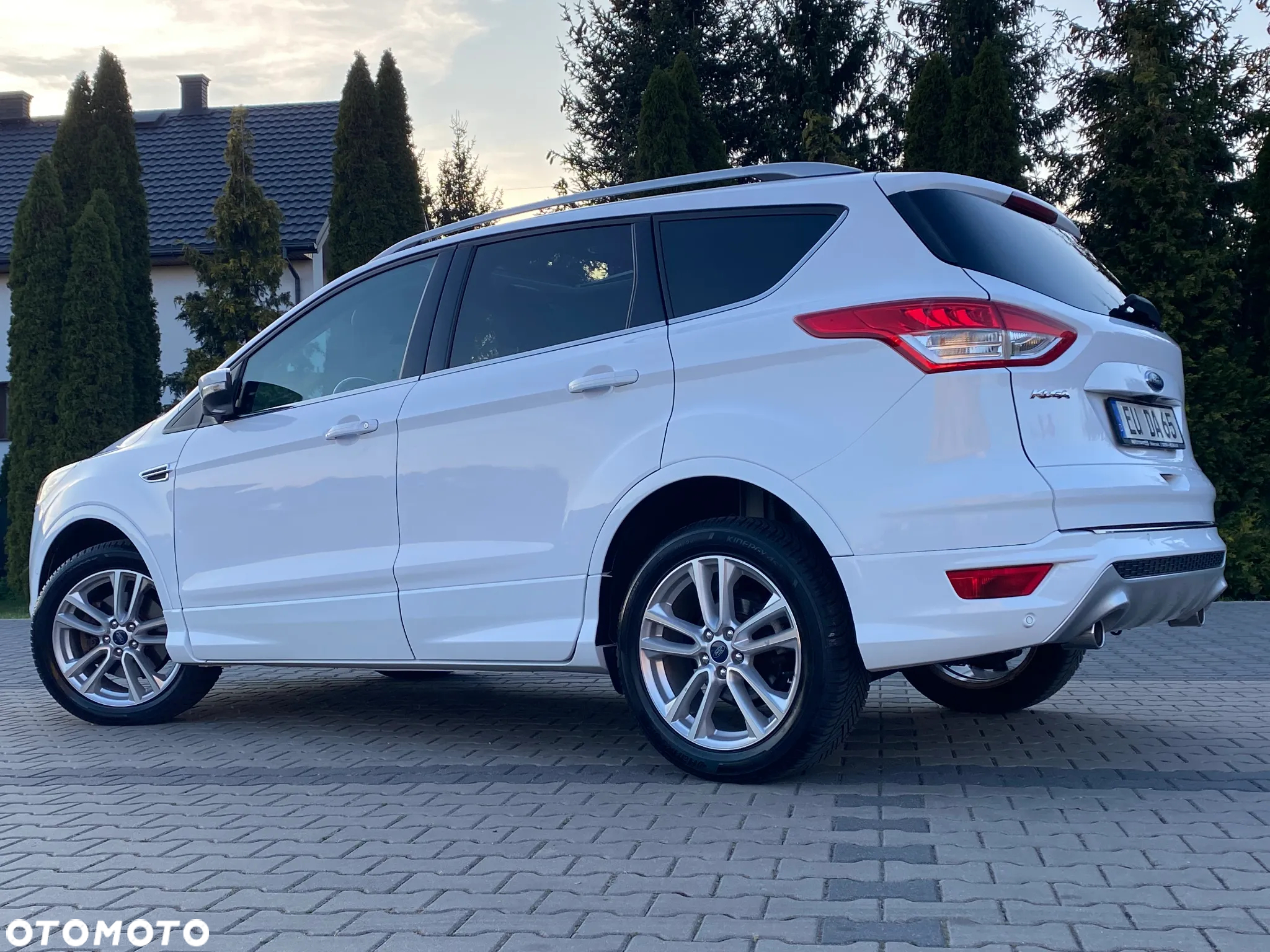 Ford Kuga 2.0 TDCi 4WD Titanium - 5