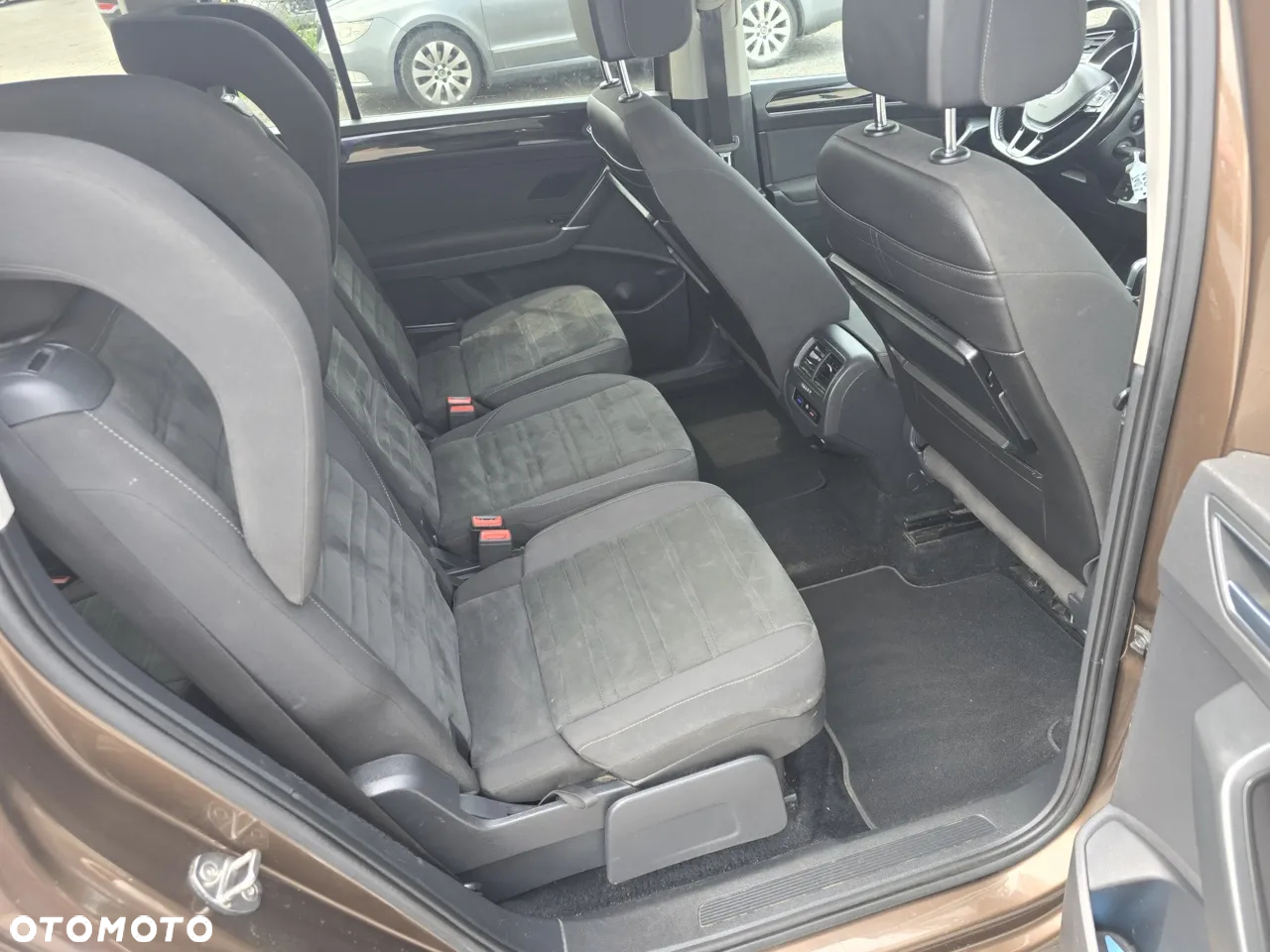 Volkswagen Touran 1.6 TDI SCR (BlueMotion Technology) DSG SOUND - 18