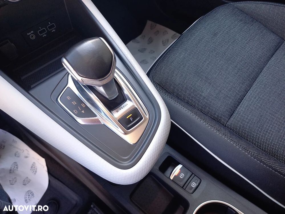 Renault Captur PHEV 160 Engineered - 24