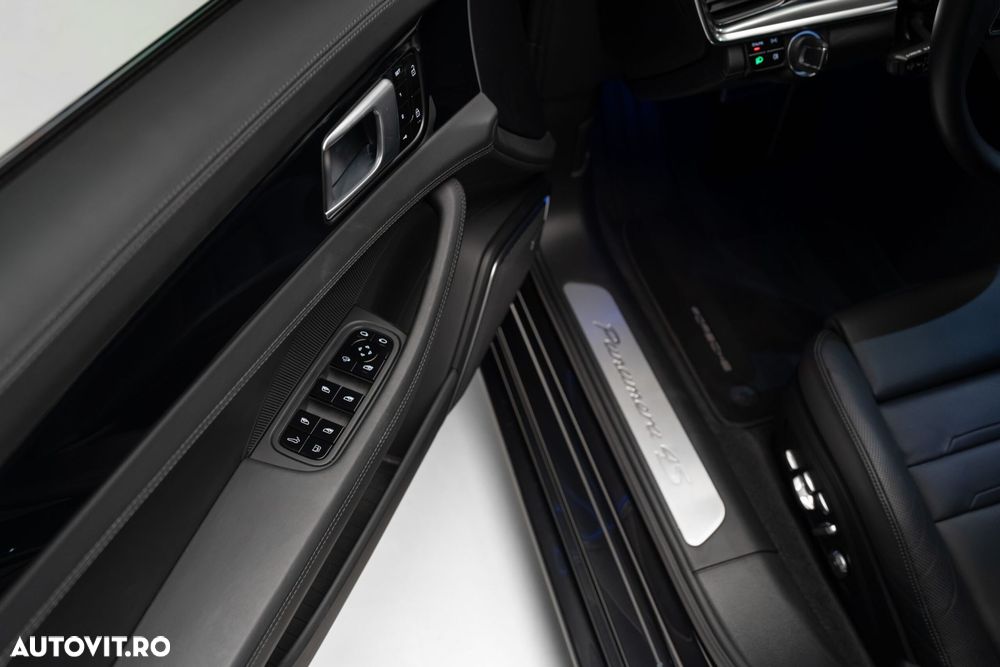 Porsche Panamera - 13