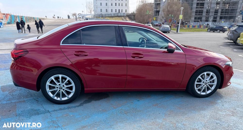 Mercedes-Benz A 180 d Sedan 8G-DCT - 33