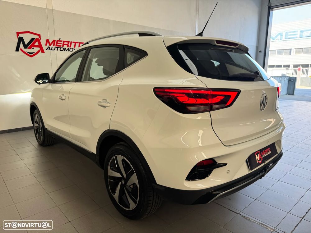 MG ZS Standard Luxury - 4