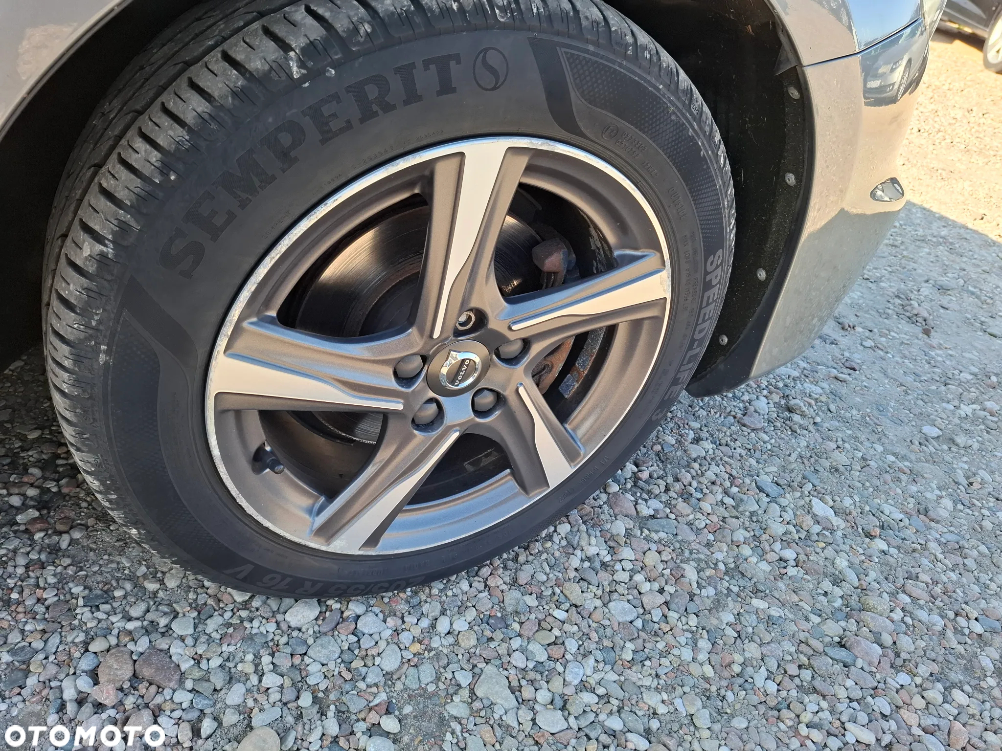 Volvo V40 D2 Drive-E R-Design Kinetic - 6