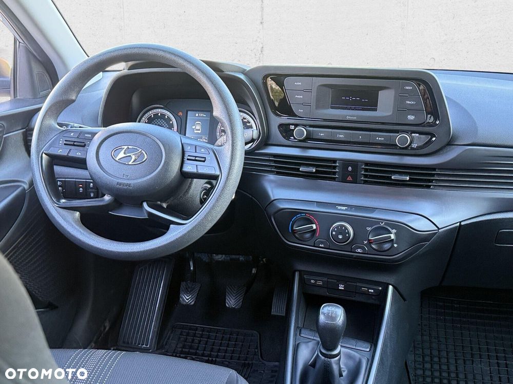 Hyundai i20 - 18