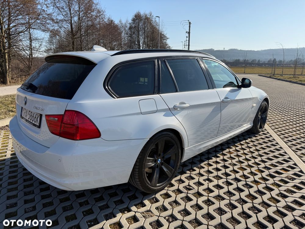 BMW Seria 3 320d - 8