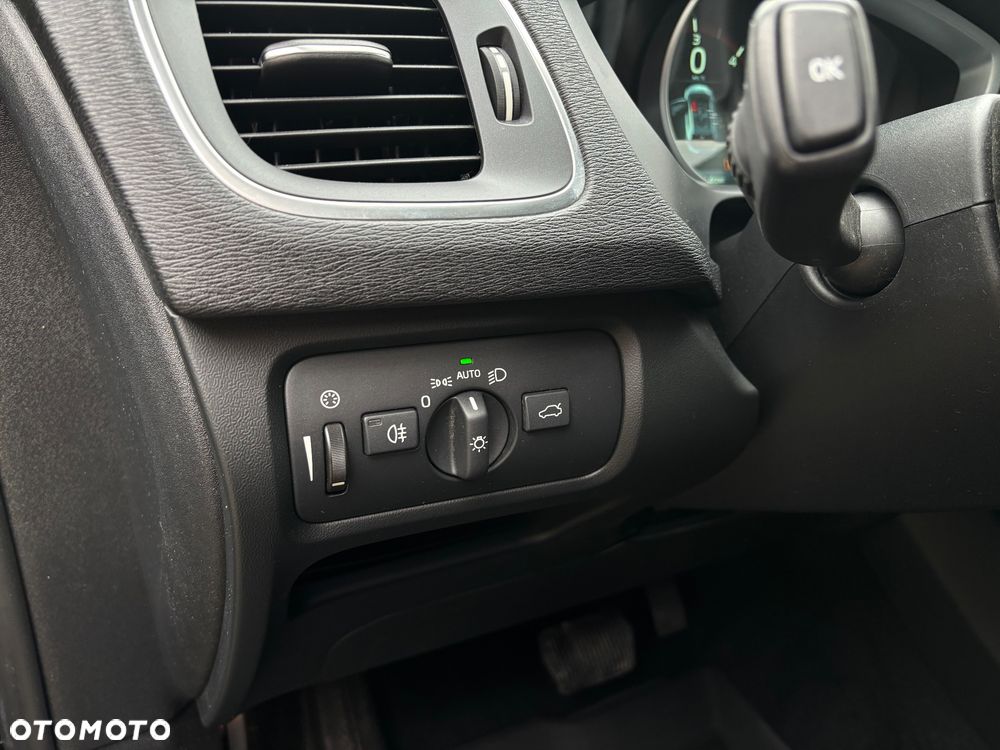Volvo V40 D2 Momentum - 15