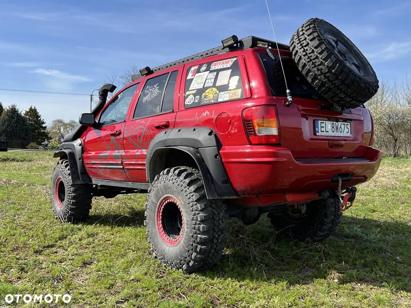 Jeep Grand Cherokee - 15