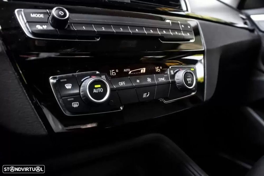 BMW X1 16 d sDrive Auto - 24