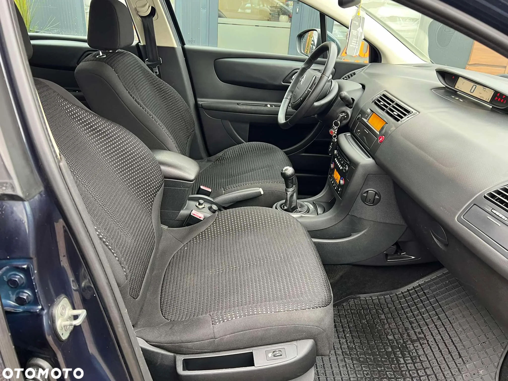 Citroën C4 1.6 HDi Impress - 10