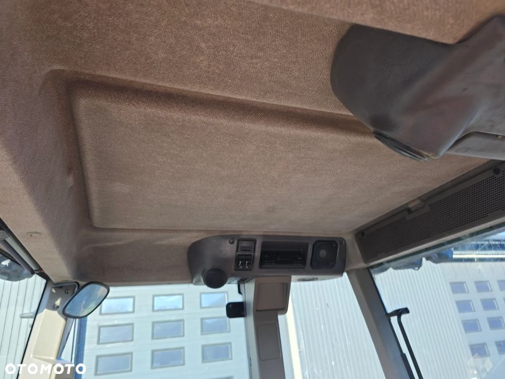 Renault Ares 556 RX - 15